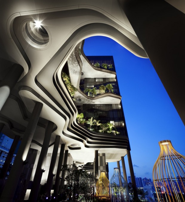 Hotel Parkroyal, Singapore- Astonishing Construction Which Delights