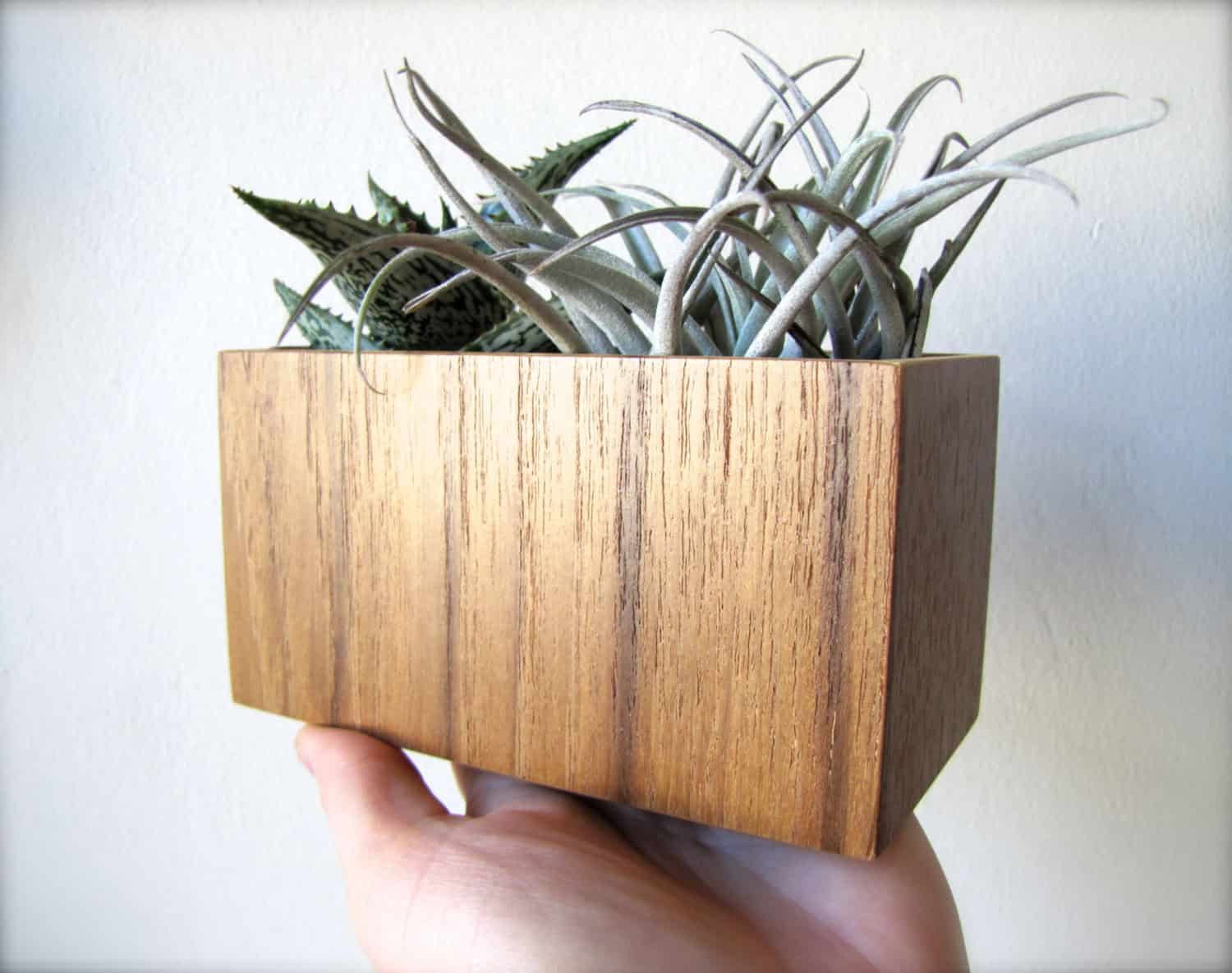 Teak Wood Desktop Planter 16 Minimalistic Handmade Wooden Planter Designs (11)
