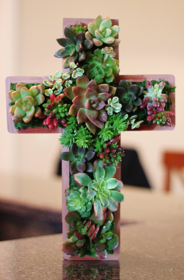 18 Lively Handmade Succulent Spring Decorations