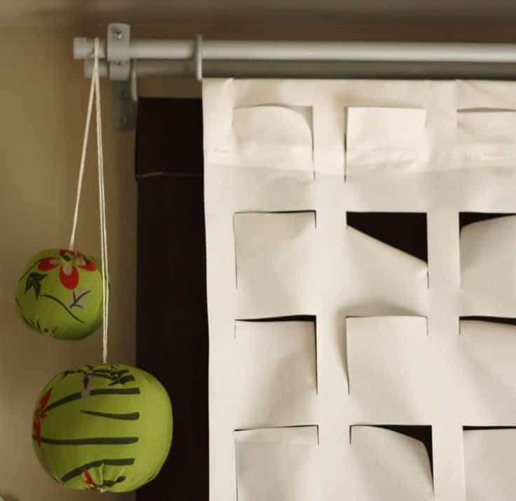 25 Adorable DIY Kids Curtains 23