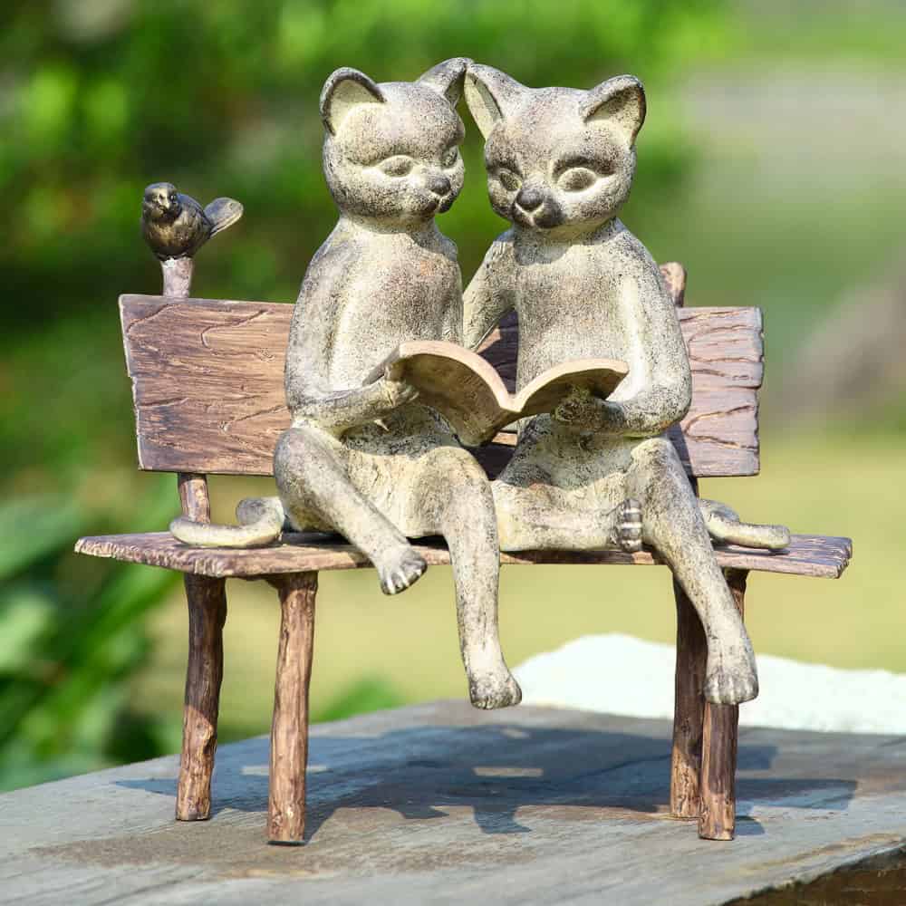 Reading Cat on Bench Garden Statue 24 Diverse Garden Statue Decorations For This Spring (7)
