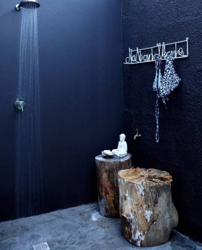 30 Astonishing Black Bathroom Designs 28