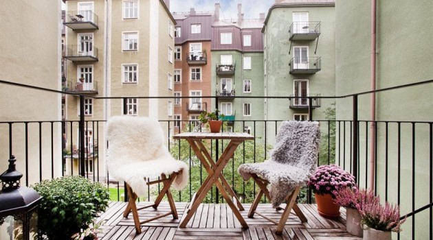 21 Lovely & Functional Small Terrace Design Ideas
