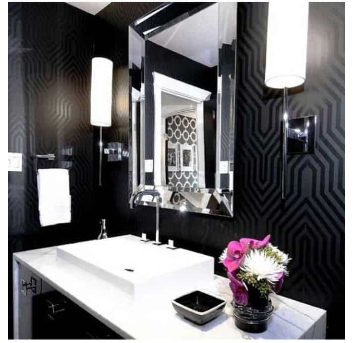 30 Astonishing Black Bathroom Designs 5