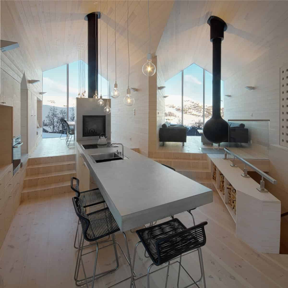 Split View Mountain Lodge by Reiulf Ramstad Arkitekter: A Sculptural Retreat in the Norwegian Highlands 5