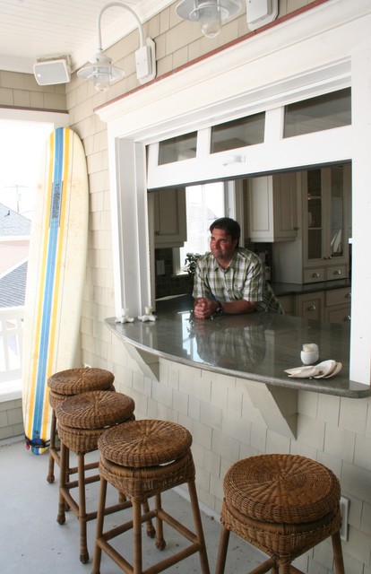 19 Super-Practical Indoor-Outdoor Serving Bar Ideas
