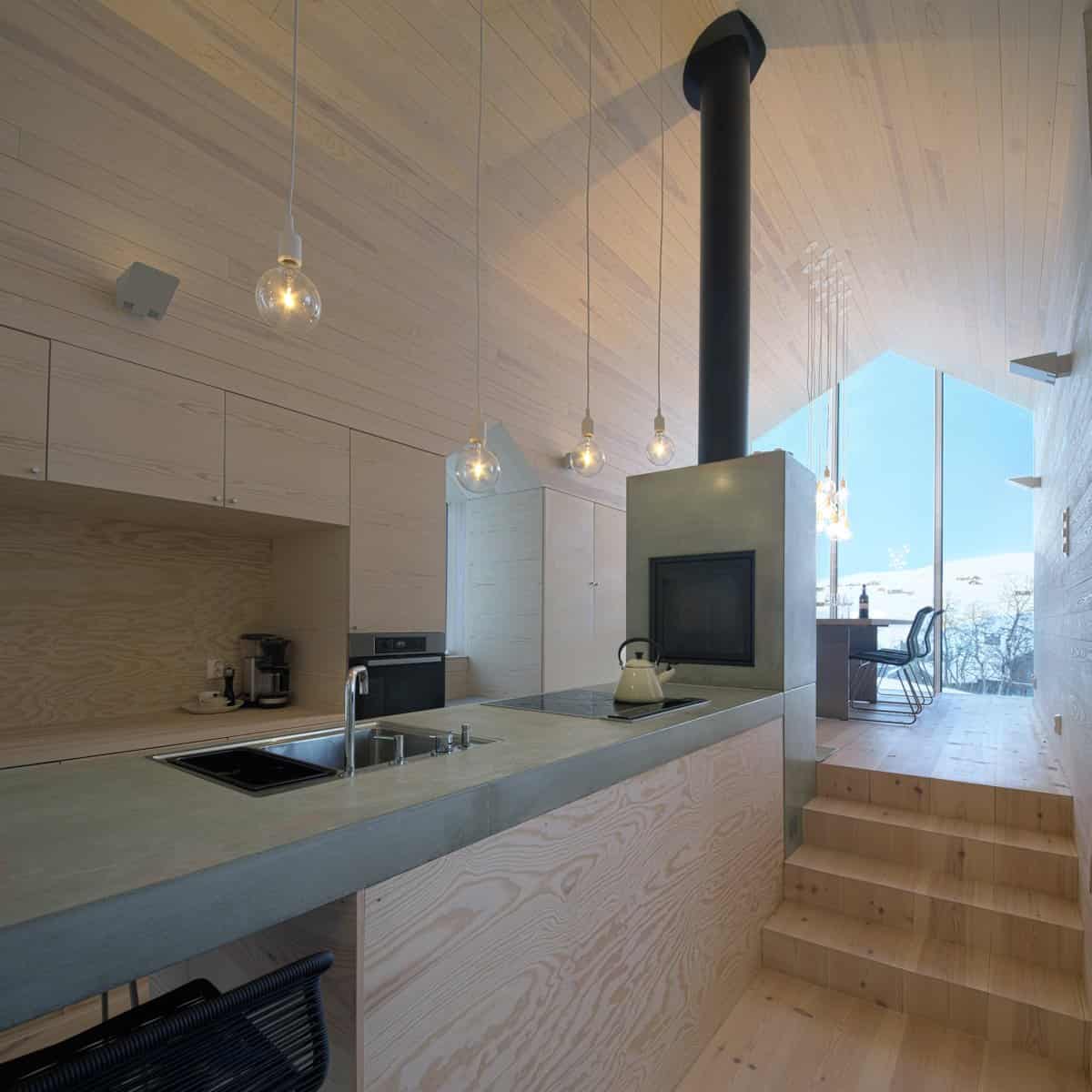 Split View Mountain Lodge by Reiulf Ramstad Arkitekter: A Sculptural Retreat in the Norwegian Highlands 7