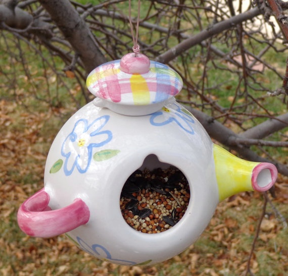 25 Lovely DIY Upcycled Birdfeeders