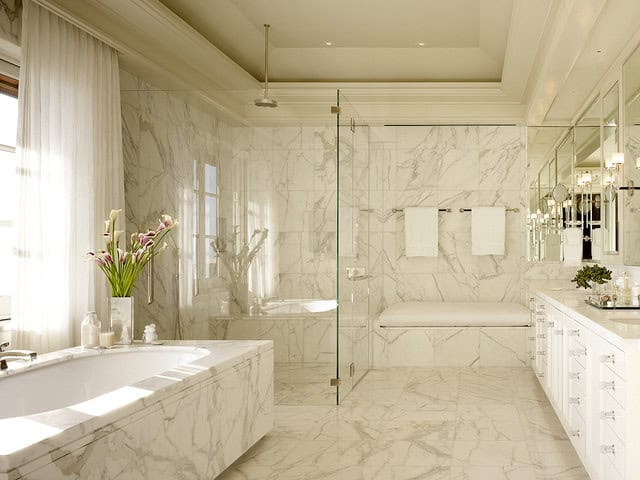 27 Exquisite Marble Bathroom Design Ideas 13