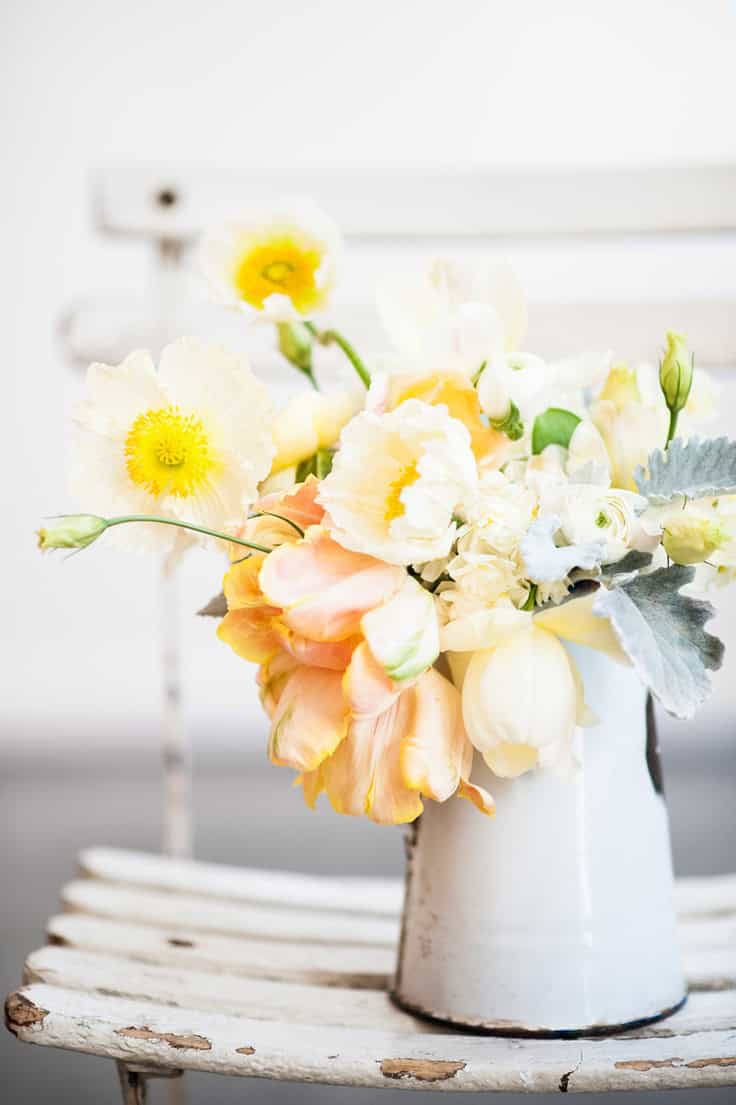 30 Vintage Flower Arrangements You Must Do This Spring
