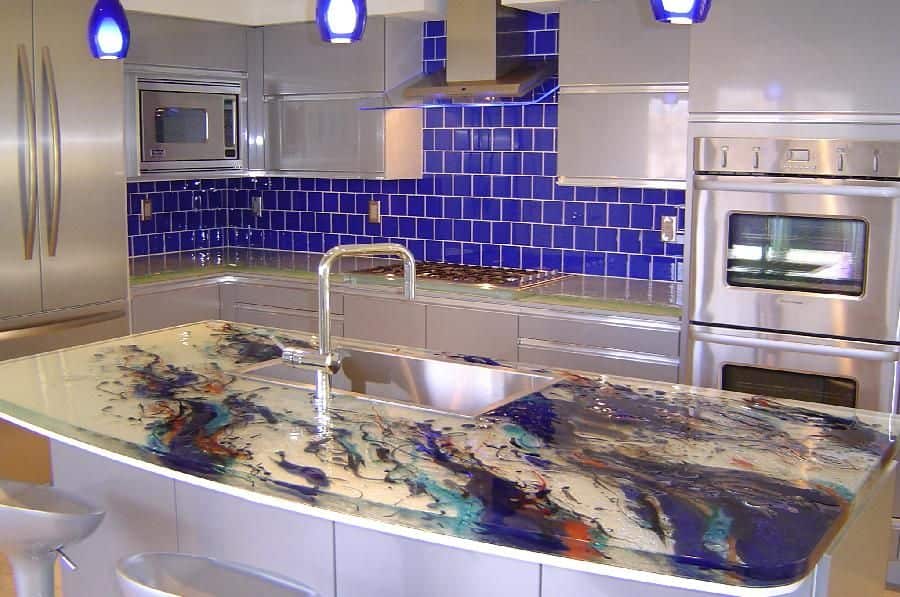 19 Adorable & Stylish Glass Kitchen Countertop Design Ideas 17