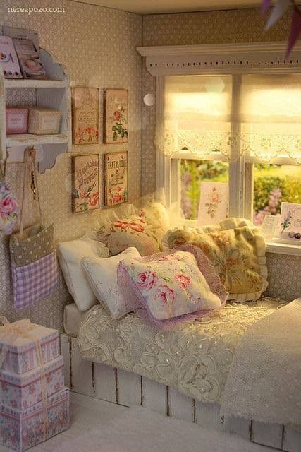 vintage girls bed