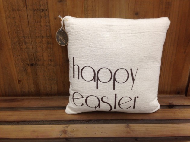 19 Beautiful Decorative Easter Pillows