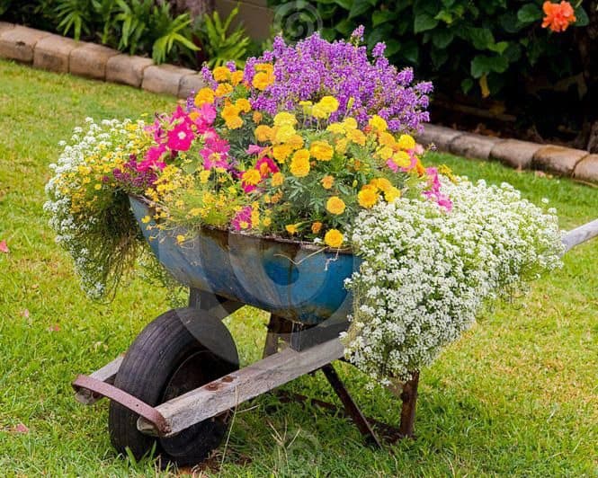 Cute Vintage DIY Planter 25