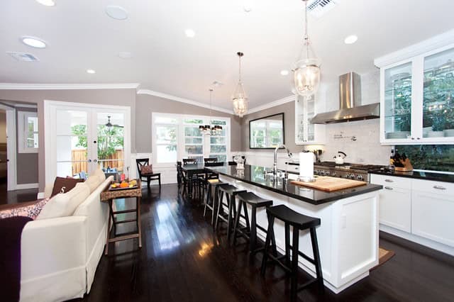 17 Bright and Airy Kitchen Design Ideas 7