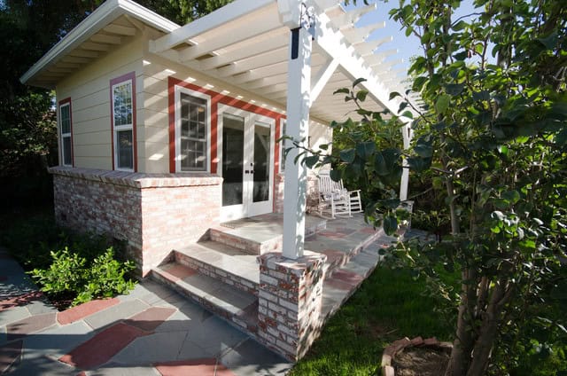 17 Creative Solutions for Small Front Porch