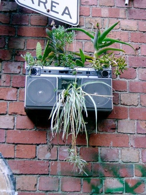 25 Easy Peasy Recycled DIY Planters