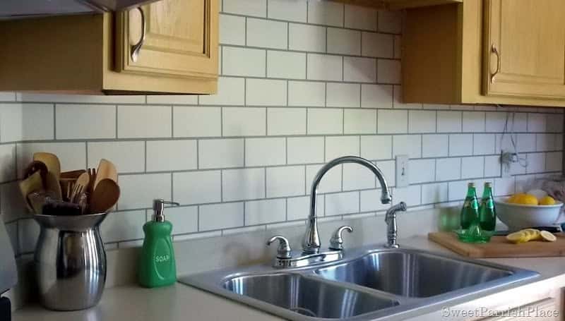 9. Paint subway tiles for a very easy upgrade to your backsplash 155