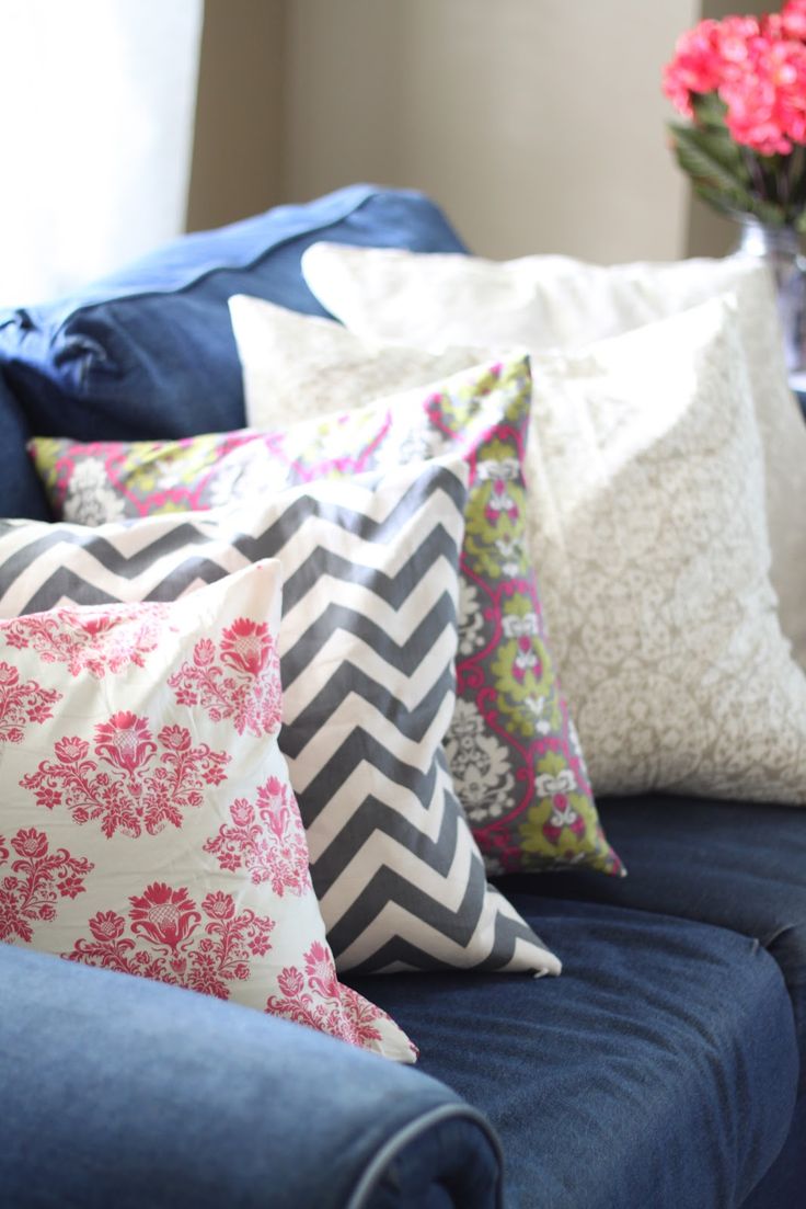 25 Incredible DIY Throw Pillows