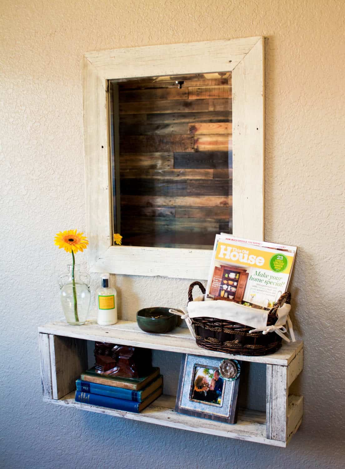 16 Cool Handmade Book Shelf Storage Ideas