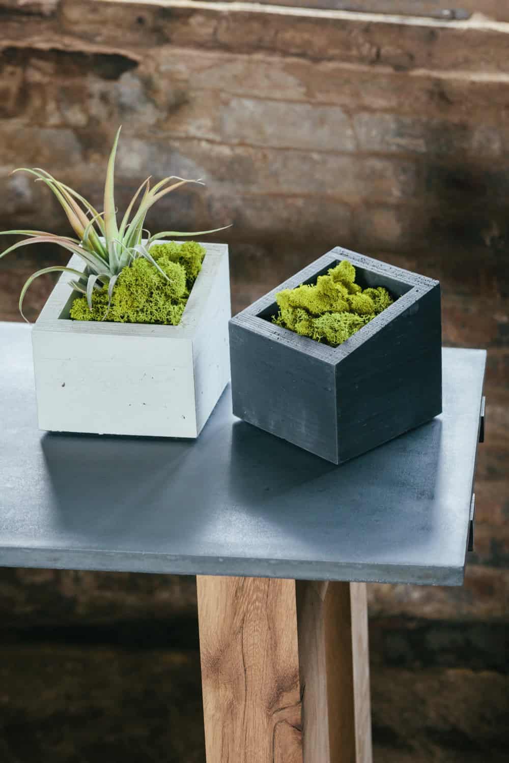 ANGL Modern Concrete Planter Buy it here: www.etsy.com