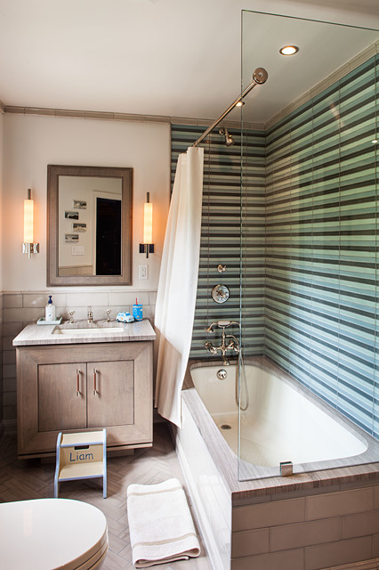 21 Elegant Bathrooms Decorated With Stripes Pattern Tiles