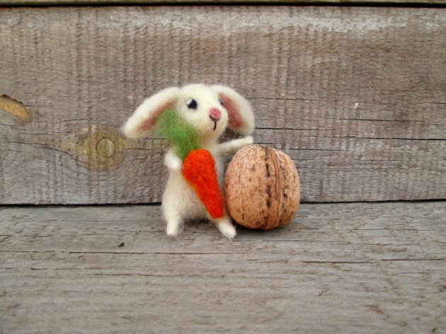 22 Adorable Needle Felted Easter Decorations