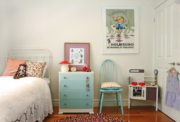 Surprisingly Gorgeous Ambience in Your Home with Vintage Posters