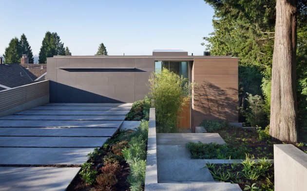 Russet Residence in West Vancouver, British Columbia