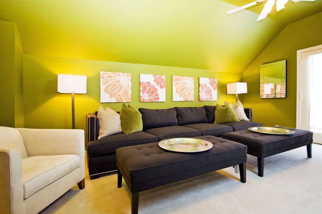 21 Vibrant Colored Sofa Design Ideas to Break the Monotony in the Living Room 3