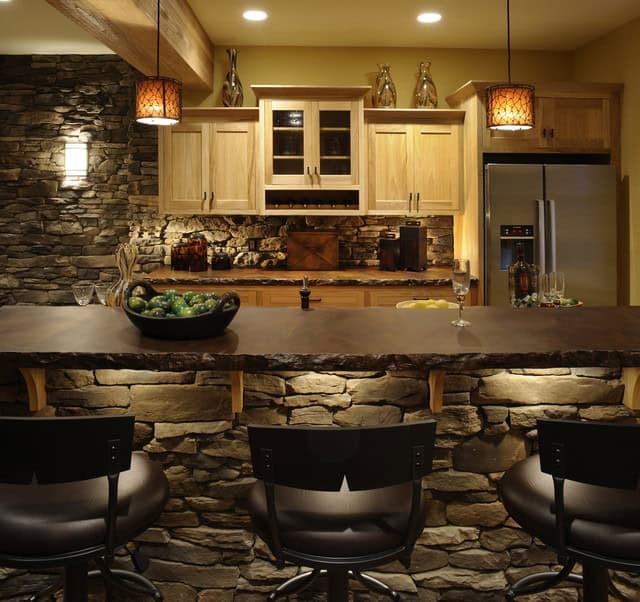 18 Lovely Kitchen Design Ideas with Stone Walls 8