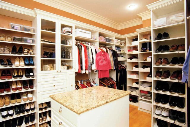 17 Cool Feminine Closets You Will Want To Have Them Immediately 11