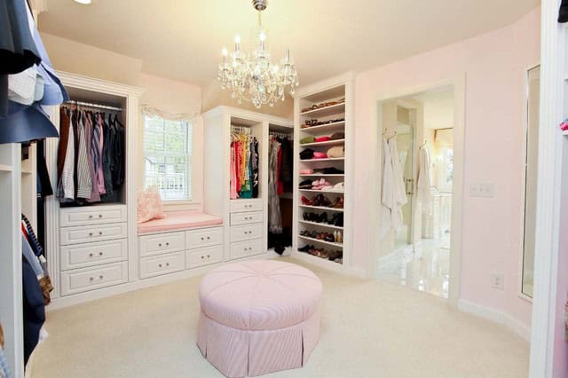 17 Cool Feminine Closets You Will Want To Have Them Immediately