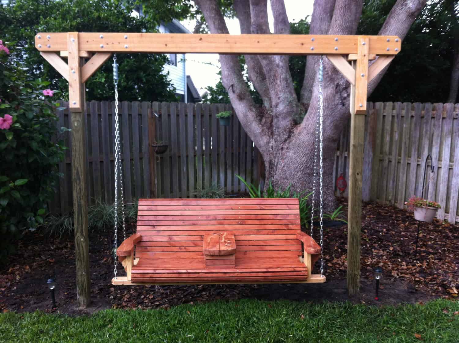 17 Outstanding Handmade Porch Swing Designs