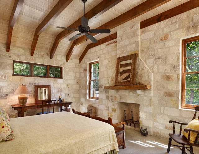 19 Elegant Stone Wall Bedroom Design Ideas 18