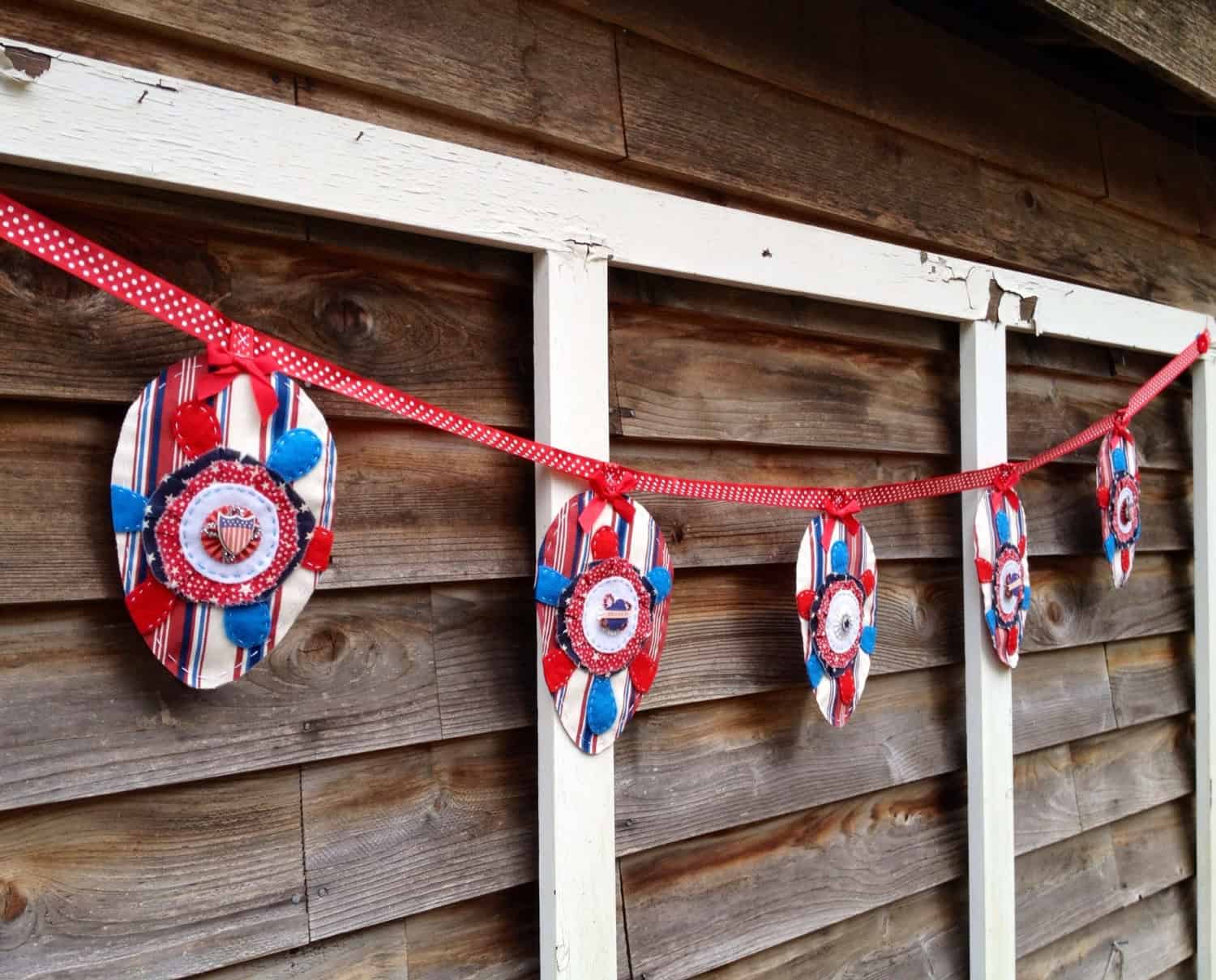 4th of July Patriotic Banner Decoration Buy it here: www.etsy.com