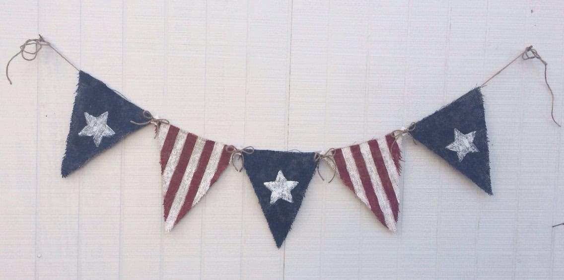 Patriotic Burlap Banner Buy it here: www.etsy.com