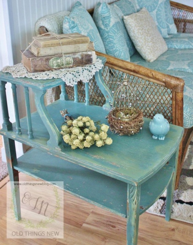 25 Amazing Vintage Side Table Designs
