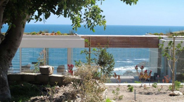 15 Unbelievable Contemporary Beach House Designs