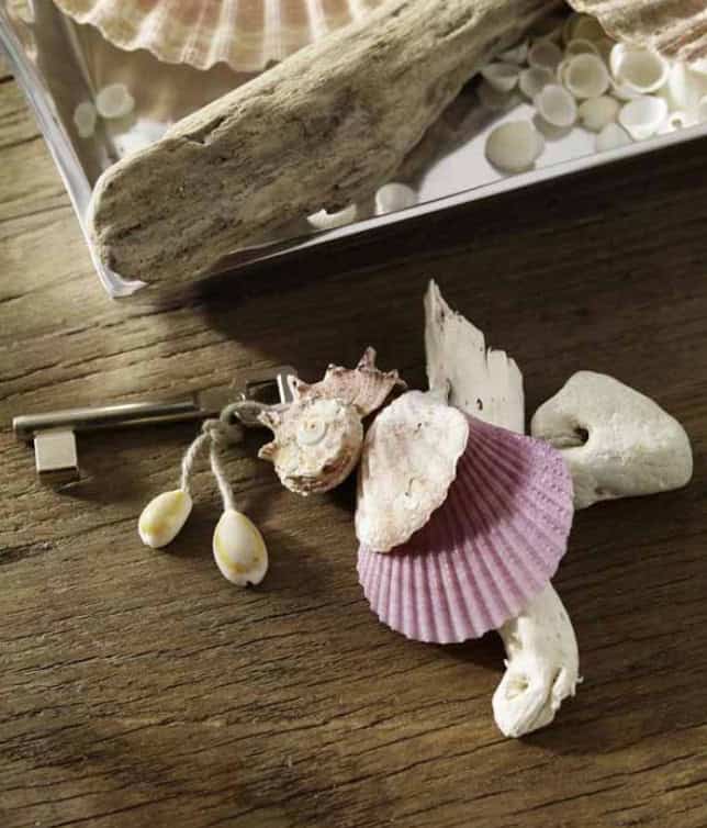18 Extremely Easy DIY Seashell Decoration Ideas 16