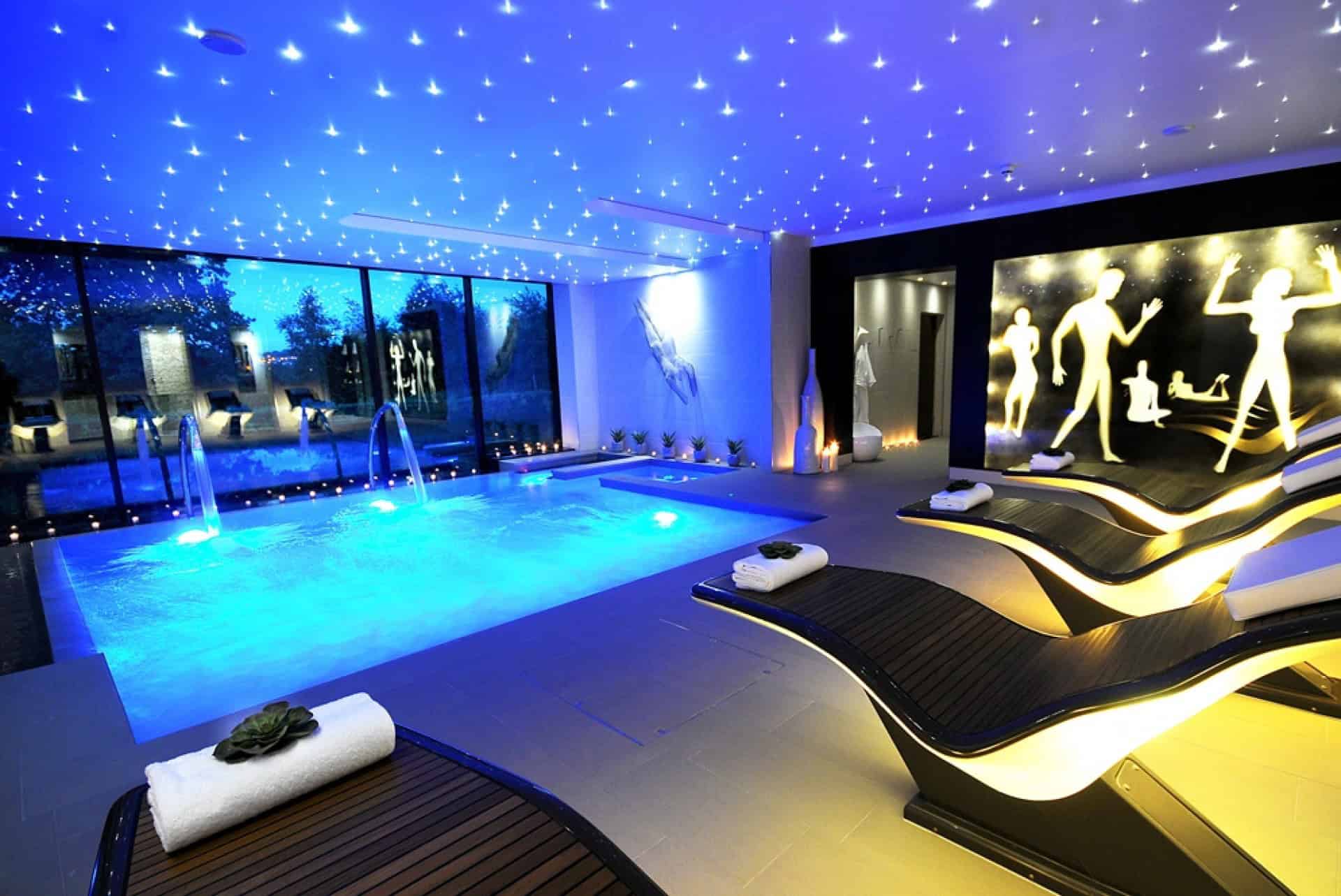 18 Amazingly Beautiful Indoor Pool Designs That Will Delight You