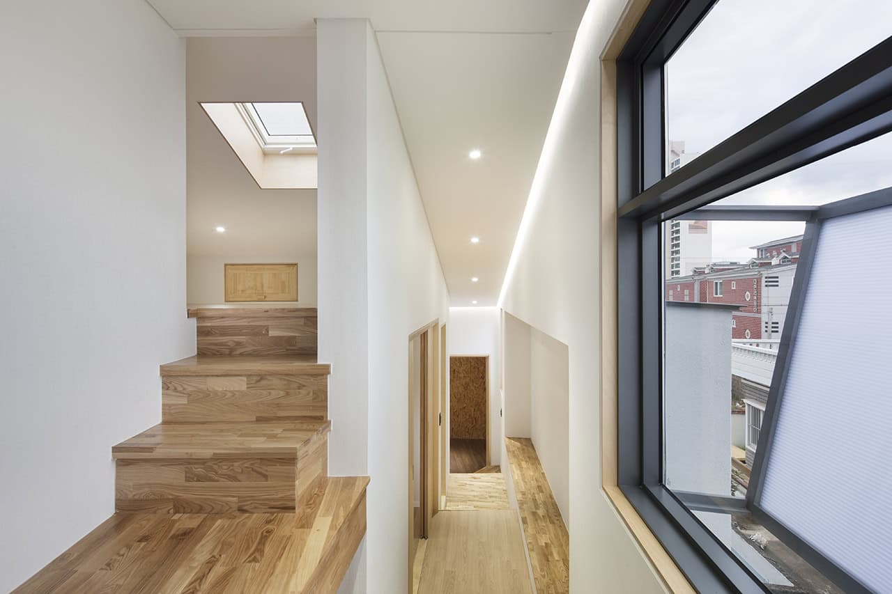 Roll House / Moon Hoon / South Korea 2