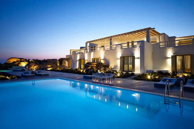 Top 23 Breathtaking Luxury Villas Design Ideas in the World