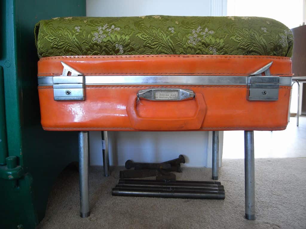 17 Inspirational Ways How To Repurpose Your Old Suitcases 3