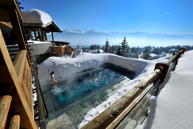 4. Hot pool on the cold Alps