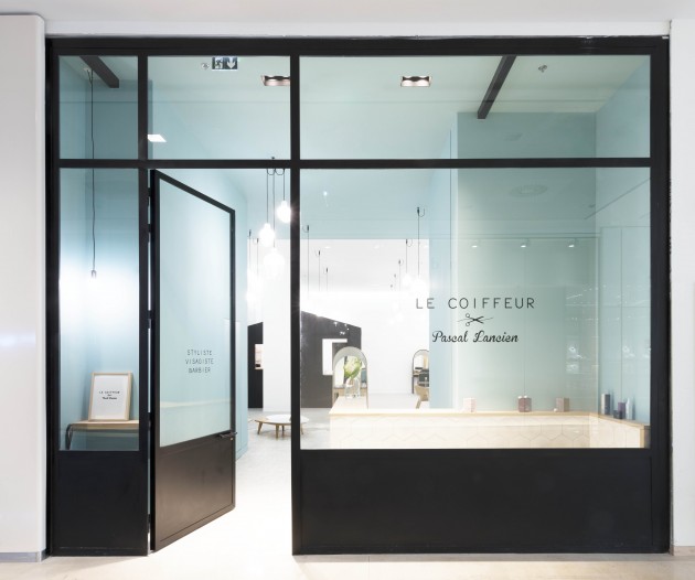 Le Coiffeur by Margaux Keller in association with Bertrand Guillon