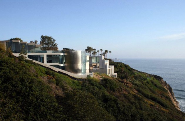 10 Fearsome Cliff-side Houses With Amazing Views