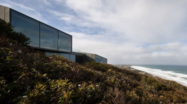 15 Jaw-dropping Summer Beach House Designs