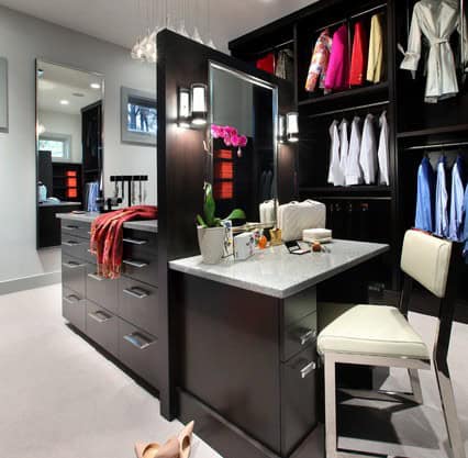 16 Dream Walk-In Closet Designs for Organized Home