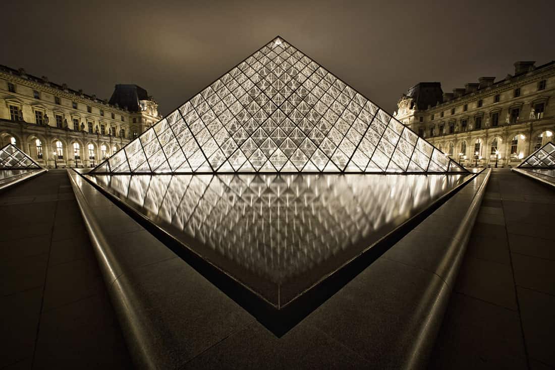 Le Louvre Museum 2